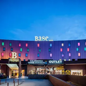 Отель Base