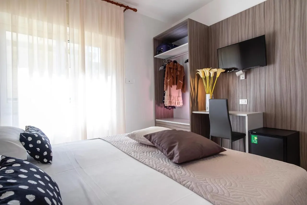 Hotel Mocambo Riccione 3*,  Италия