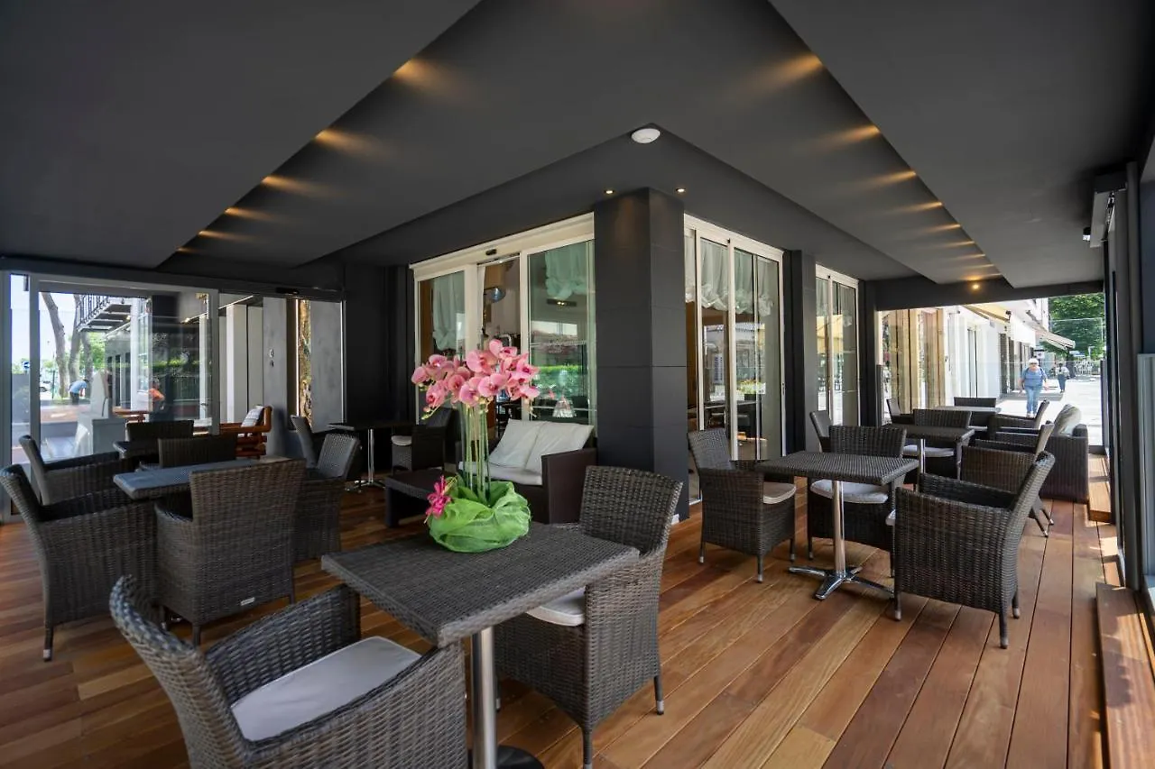 Hotel Mocambo Riccione Италия